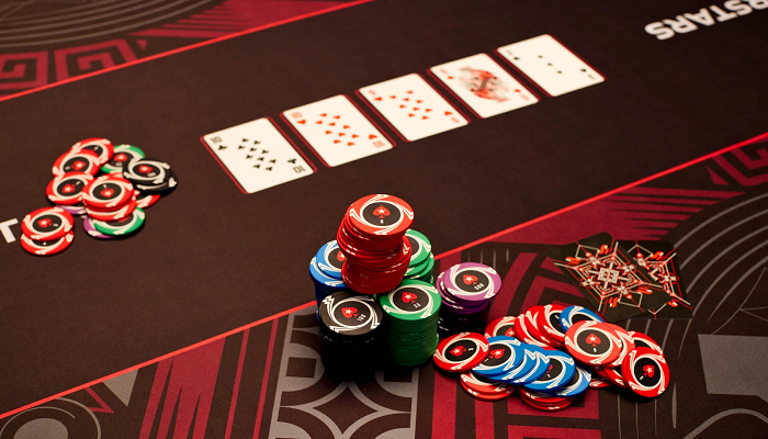 Thứ tự bài Poker được xếp từ mạnh đến yếu